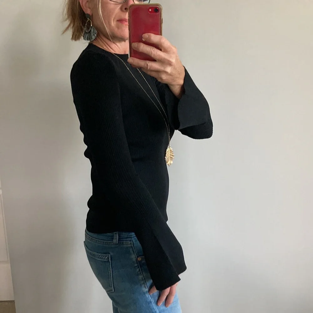 Black Flare Sleeve Ribbed Knit Top - Picture 3 of 8